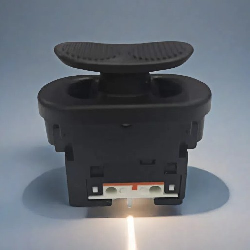 工程機械手柄翹板開關